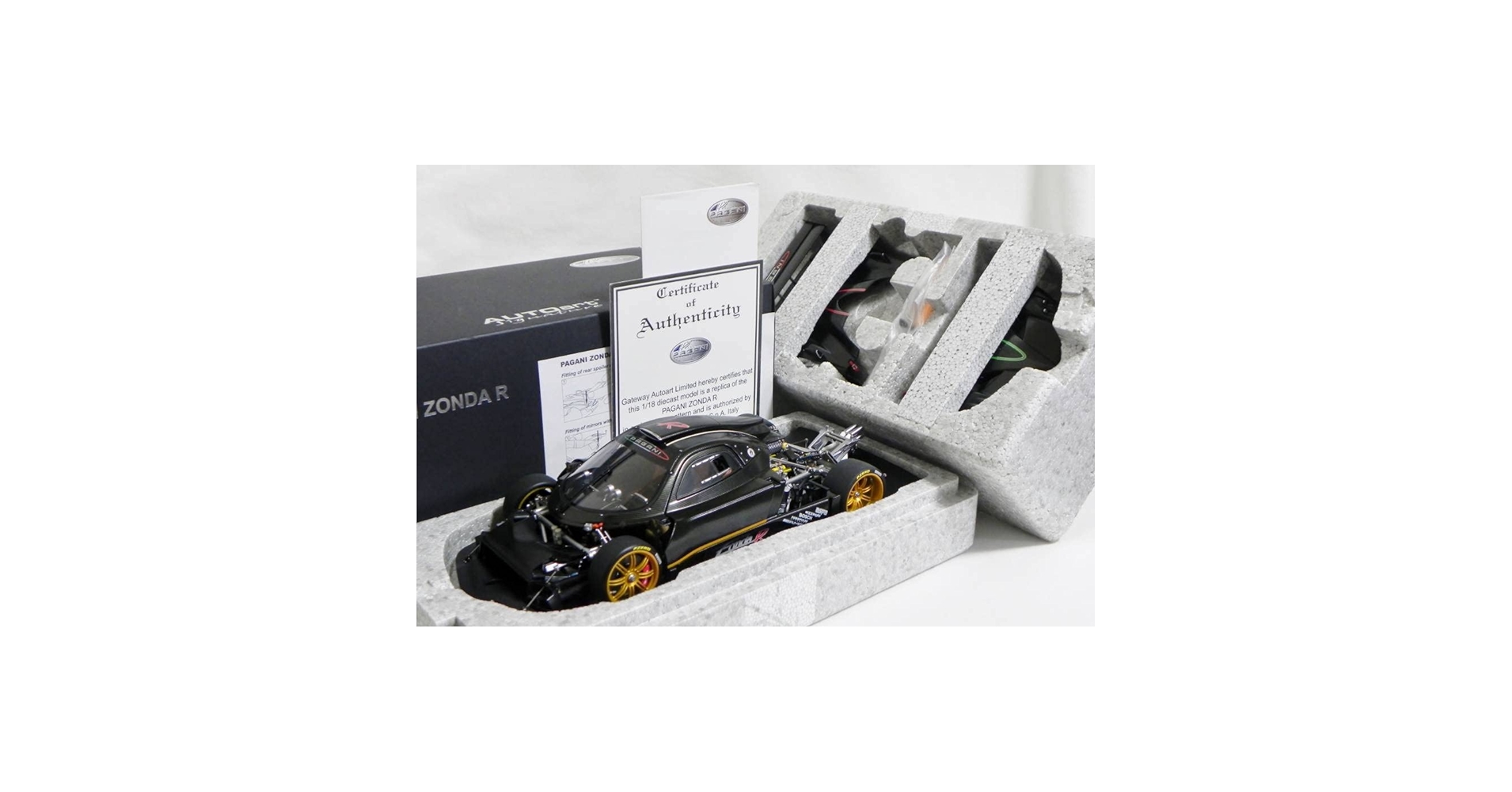 【入手困難】オートアート，パガーニゾンダ R 1/18 スケール PAGANI ZONDA R ミニカー AUTOart 1:18｜トレファクONLINE